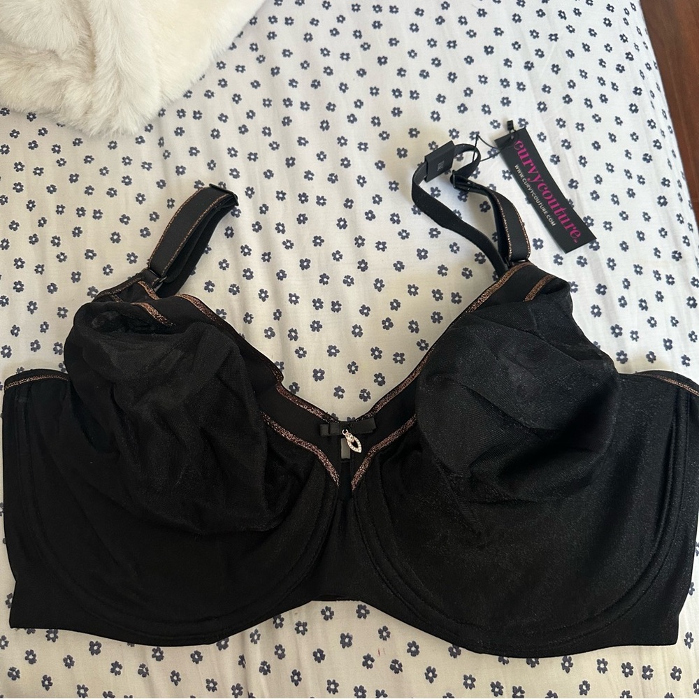 Curvy Couture Bra